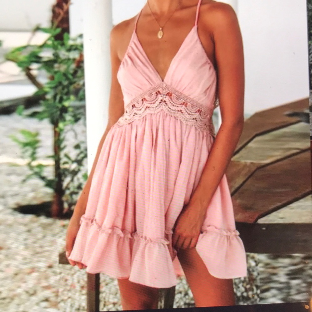 Brand New Women’s Sleeveless Lace Dress - Picture 3 of 5